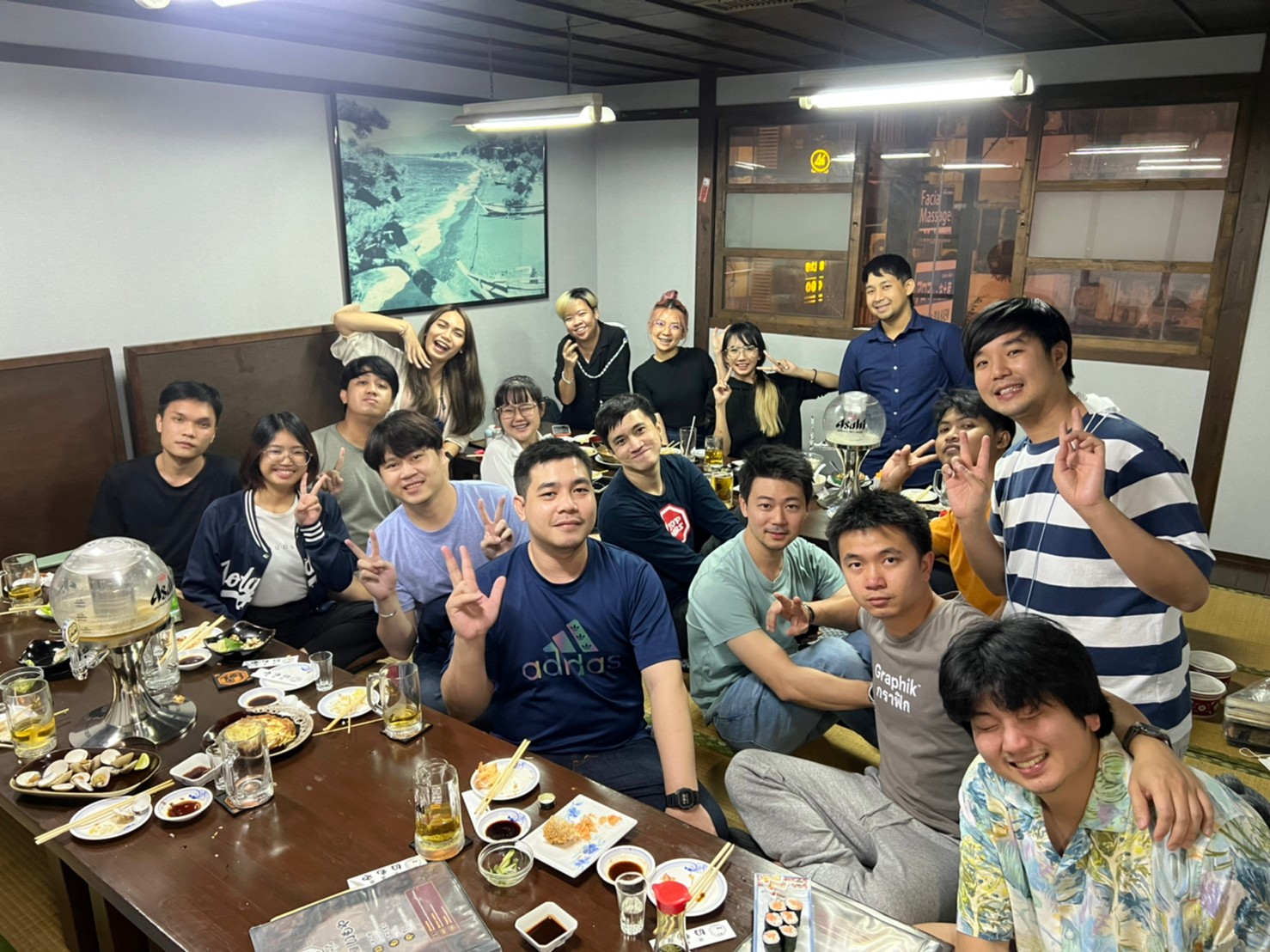 LINE_ALBUM_17665_220716